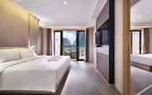 Туры в отель Guilin Yangshuo West Street Drum Tower Atour Hotel