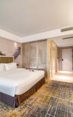 Туры в отель Rezen Select Hotel (Taizhou Linhai Duqiao Baolong Square)