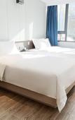 Туры в отель Yibai Light Luxury Hotel