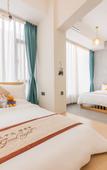 Туры в отель Stargazing Platform Inn (Shangxiajiu Pedestrian Street)