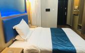 Туры в отель Corner Hotel