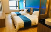 Туры в отель Corner Hotel