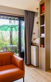 Туры в отель Jiande Man Coral Hot Spring Resort Hotel