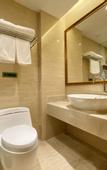 Туры в отель Vienna Hotel (Qingdao Jinshatan Branch, Xuejiadao Metro Station Branch)