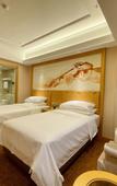 Туры в отель Vienna Hotel (Qingdao Jinshatan Branch, Xuejiadao Metro Station Branch)