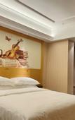 Туры в отель Vienna Hotel (Qingdao Jinshatan Branch, Xuejiadao Metro Station Branch)