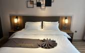 Туры в отель Homeinn Plus Hotel (Rongcheng Chengshan Avenue Cherry Lake)