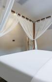 Туры в отель Floral Hotel · Yi Hu Qing Meng Mountain View Villa · Family-Friendly Vacation Courtyard