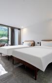 Туры в отель Floral Hotel · Yi Hu Qing Meng Mountain View Villa · Family-Friendly Vacation Courtyard