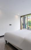 Туры в отель Floral Hotel · Yi Hu Qing Meng Mountain View Villa · Family-Friendly Vacation Courtyard