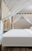 Туры в отель Floral Hotel · Yi Hu Qing Meng Mountain View Villa · Family-Friendly Vacation Courtyard