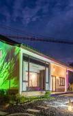 Туры в отель Floral Hotel · Yi Hu Qing Meng Mountain View Villa · Family-Friendly Vacation Courtyard