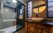 Туры в отель Floral Hotel · Building Ledao Hot Spring hotel