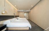 Туры в отель Floating Hideaway Mountain Stone Stream Hotel