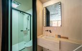 Туры в отель Floating Hideaway Mountain Stone Stream Hotel