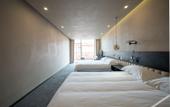 Туры в отель Floating Hideaway Mountain Stone Stream Hotel