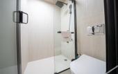 Туры в отель Floating Hideaway Mountain Stone Stream Hotel