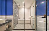 Туры в отель Jinjiang Metropolo Yinhe Road Qionghai Hotel