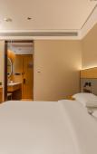 Туры в отель Homeinn Pebble Hotel (Shanghai Shidongkou Passenger Terminal Shengqiao Leisure Street)