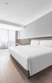 Туры в отель Shijiazhuang Railway Station Art Center Light Residence Hotel