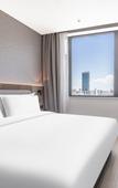 Туры в отель Shijiazhuang Railway Station Art Center Light Residence Hotel
