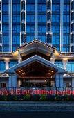 Туры в отель Hilton Garden Inn Xingyi Wanfenglin
