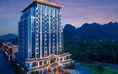 Туры в отель Hilton Garden Inn Xingyi Wanfenglin