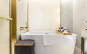 Туры в отель Kuanrong Suites Hotel (Liangjiang love sea shopping park)