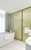 Туры в отель Kuanrong Suites Hotel (Liangjiang love sea shopping park)