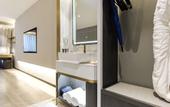 Туры в отель Kuanrong Suites Hotel (Liangjiang love sea shopping park)