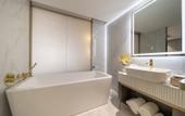 Туры в отель Kuanrong Suites Hotel (Liangjiang love sea shopping park)
