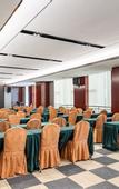 Туры в отель PALACE Hotel(Qingdao Golden Beach Resort Dongfeng Building)
