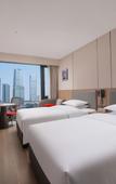 Туры в отель Holiday Inn Express Chongqing Central Park by IHG