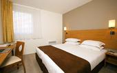 Туры в отель Sejours & Affaires Montreuil Saint Mande