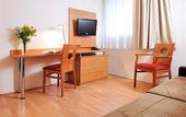 Туры в отель Sejours & Affaires Montreuil Saint Mande