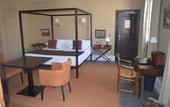 Туры в отель Le Prieure - Relais & Chateaux