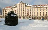 Туры в отель Terres de France - Appart'Hotel Le Splendid