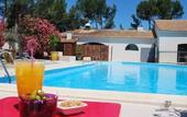 Туры в отель Logis Hotel les Aubuns Country Hotel
