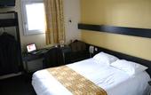 Туры в отель Brit Hotel Baillet en France