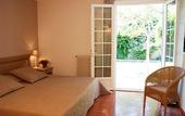 Туры в отель Les Jardins de Cassis - Parking Jacuzzi Piscine Chauffee