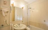 Туры в отель Logis Le Petit Casset