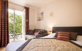 Туры в отель Logis Le Petit Casset