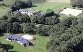 Туры в отель Domaine de Lesvaniel