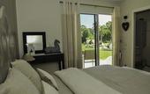 Туры в отель Escapades Lointaines Chambres d'hotes B&B