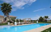 Туры в отель Escapades Lointaines Chambres d'hotes B&B