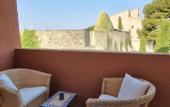 Туры в отель Castillon des Baux
