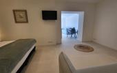 Туры в отель Ideal BnB