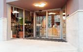 Туры в отель Maverick Central Market