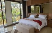 Туры в отель Tulip Hill View Villa 6 Bedrooms With a Private Heated Swimming Pool and a Movie Room and a Billaird