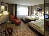 TRYP by Wyndham Hamburg Arena 4*